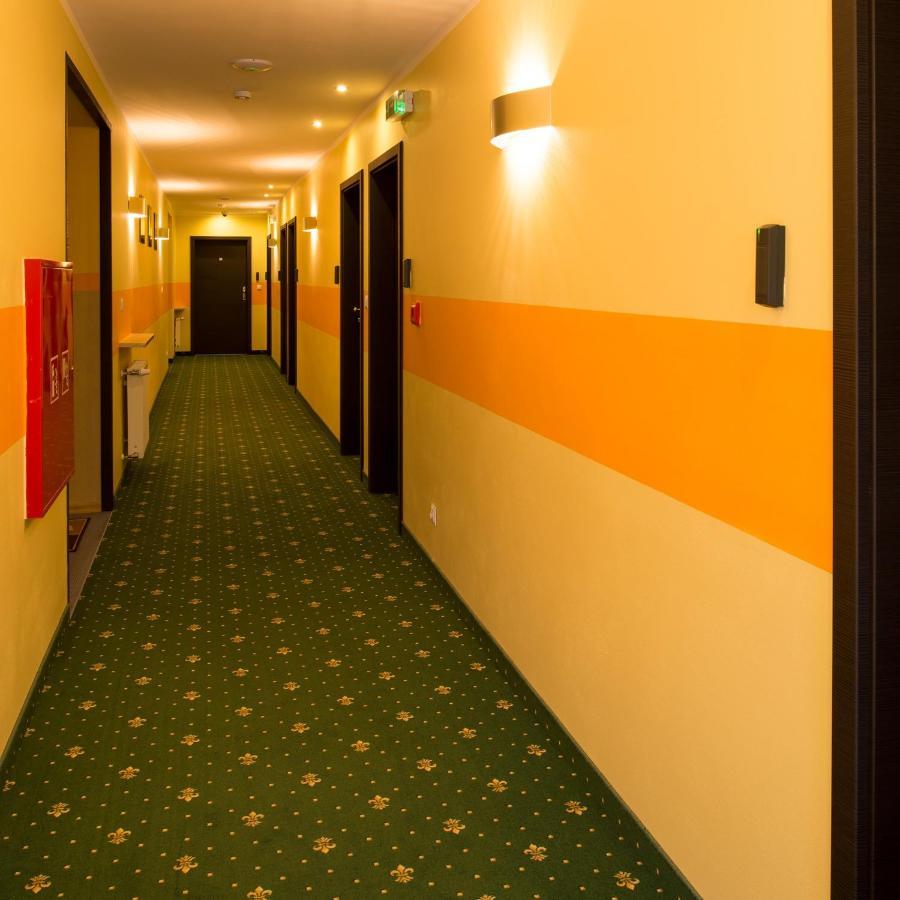 Motel Lesta Lachowka Duza Eksteriør billede